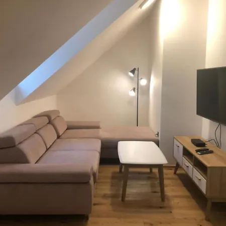 Ilirska Modern Apartment *