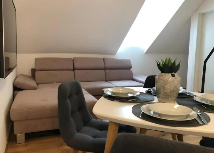 Apartamento Ilirska Modern *