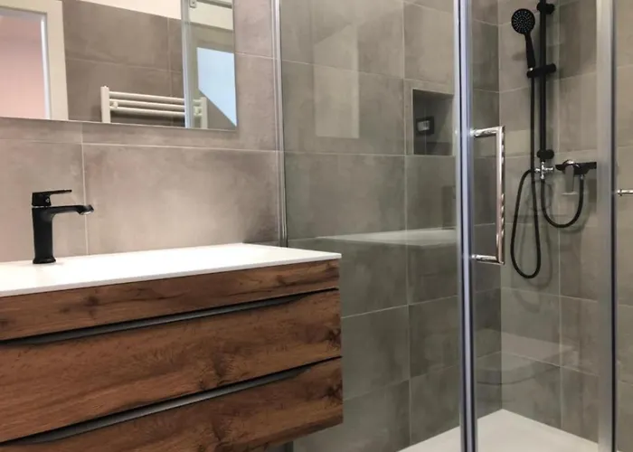 Ilirska Modern * Ljubljana